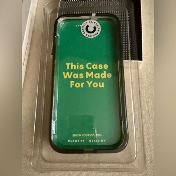 Casetify NIB Little Miss Hug iPhone 13 Pro Case  "Tallulah" - Picture 4 of 4